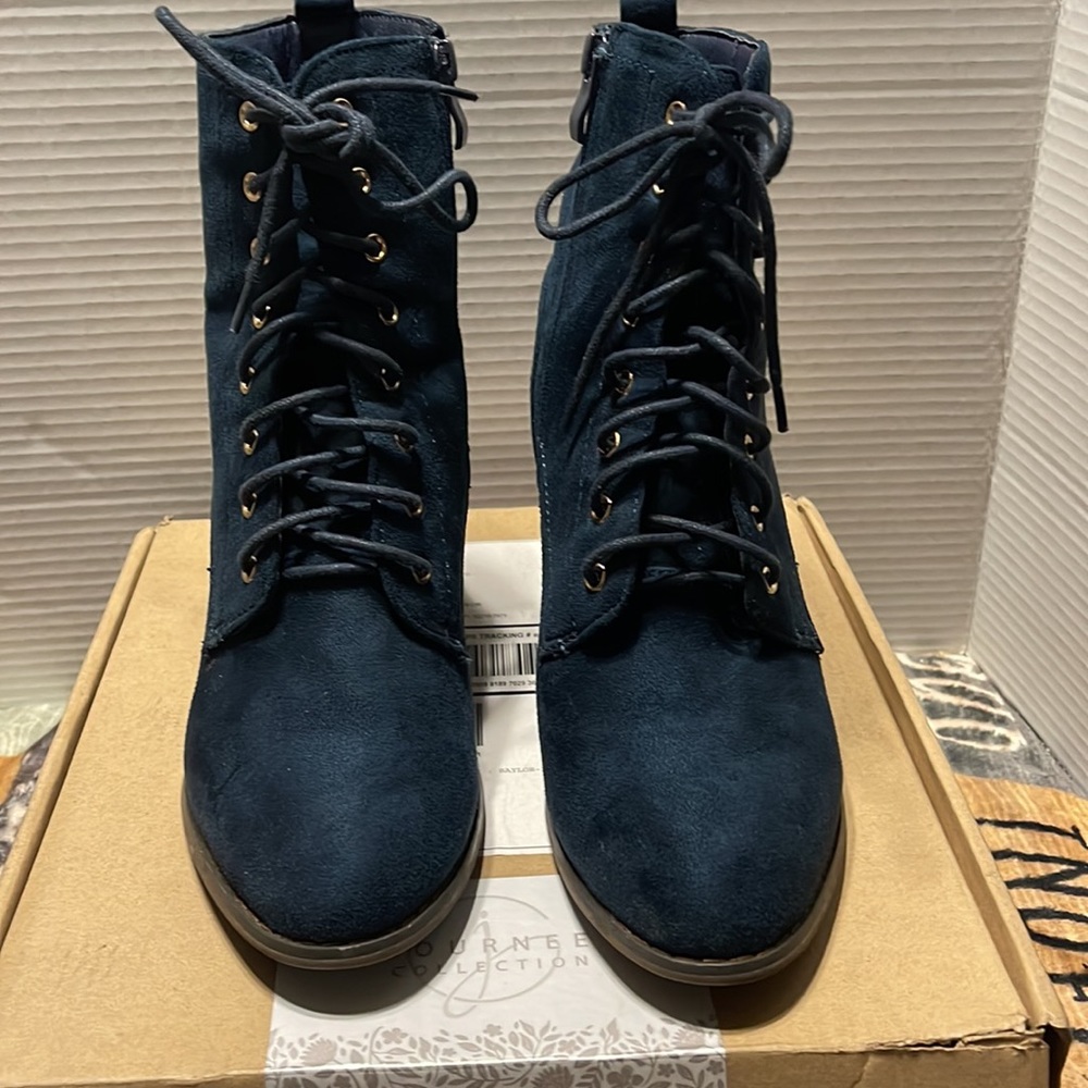 Blue Journee collection boots - Picture 2 of 8
